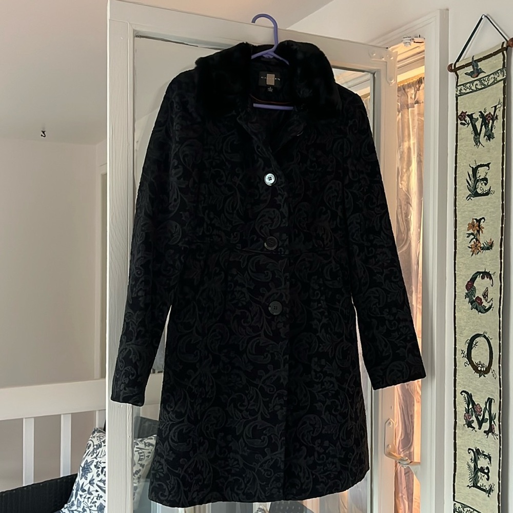 Women’s Gallery Black Paisley Print Coat